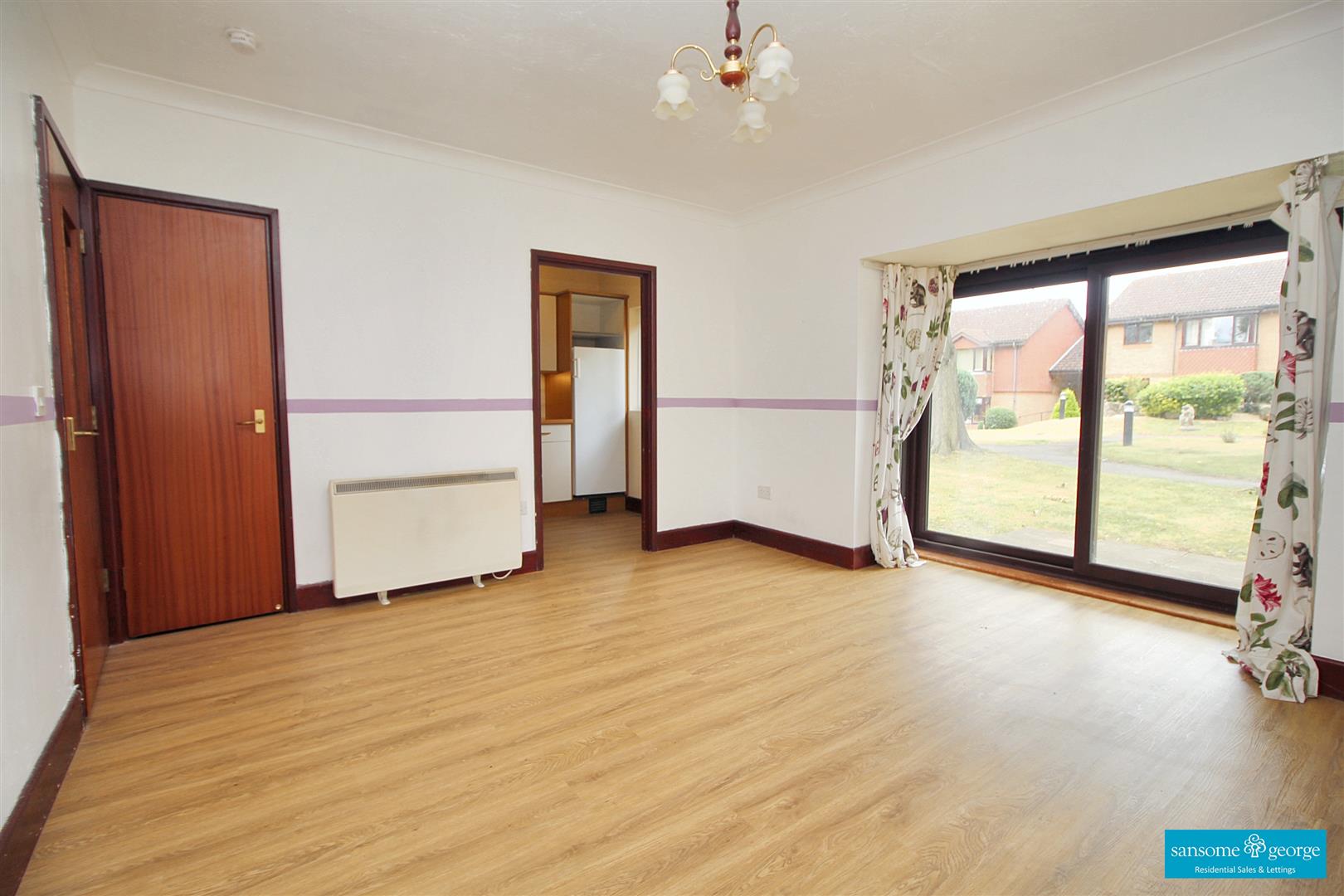 2 bed property in Burrcroft Court, Reading